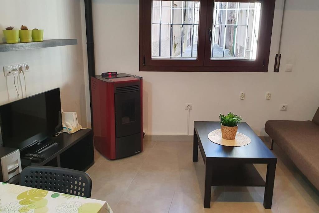 Precioso Apartamento En El Pirineo Catalan Ла-Побла-да-Лільєт Екстер'єр фото